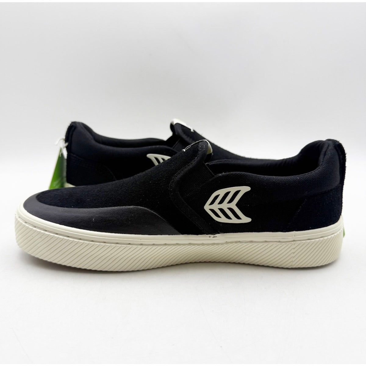 Cariuma Womens Skate Pro Slip On Casual Sneakers Size 6.5 Black Suede NIB