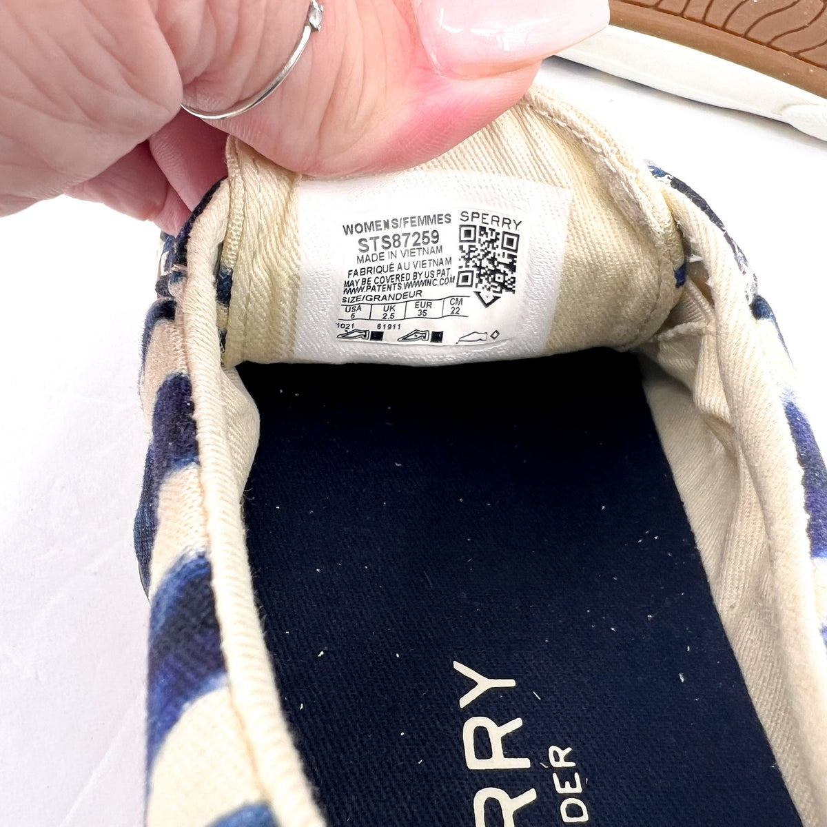 SPERRY Women's Pier Wave LTT Canvas Sneakers Size 5M Blue Tie-Dye Stripe NWOB