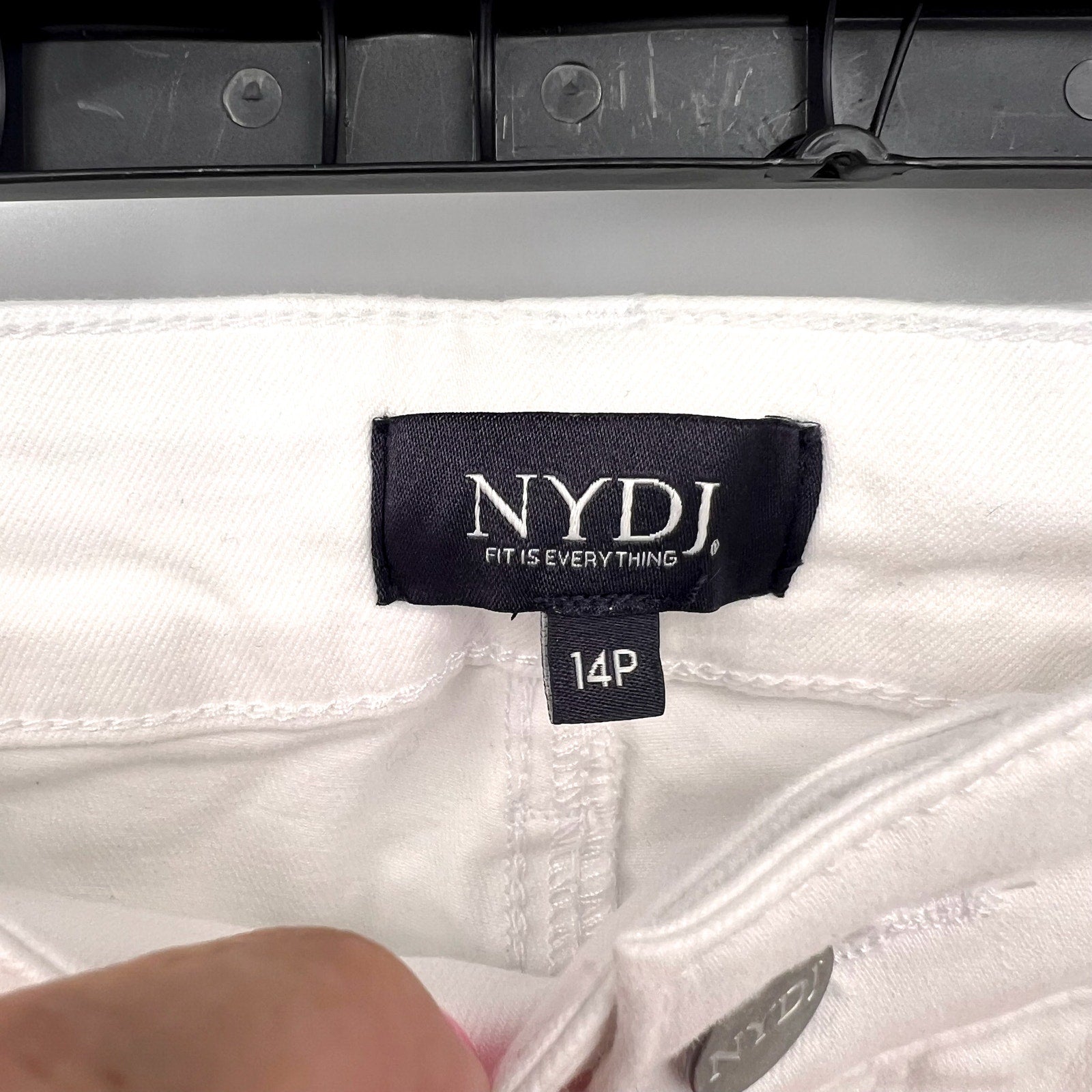 NYDJ Womens Ella Denim Shorts Size 14 PETITE Optic White 8" Inseam NWT