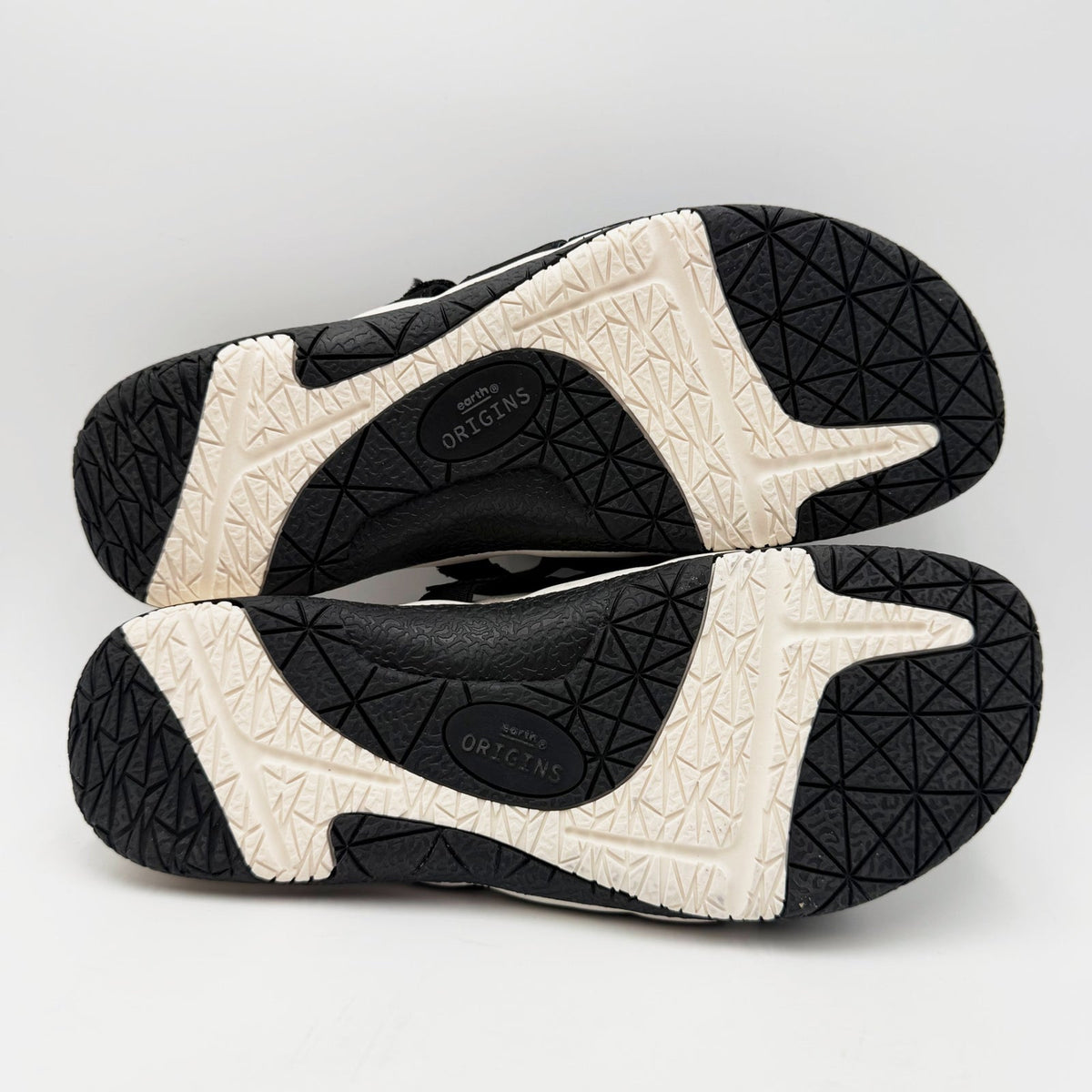 Earth Origins Womens Sinci Slide Sandals Size 9.5 Black Laser Cut Comfort NWOB