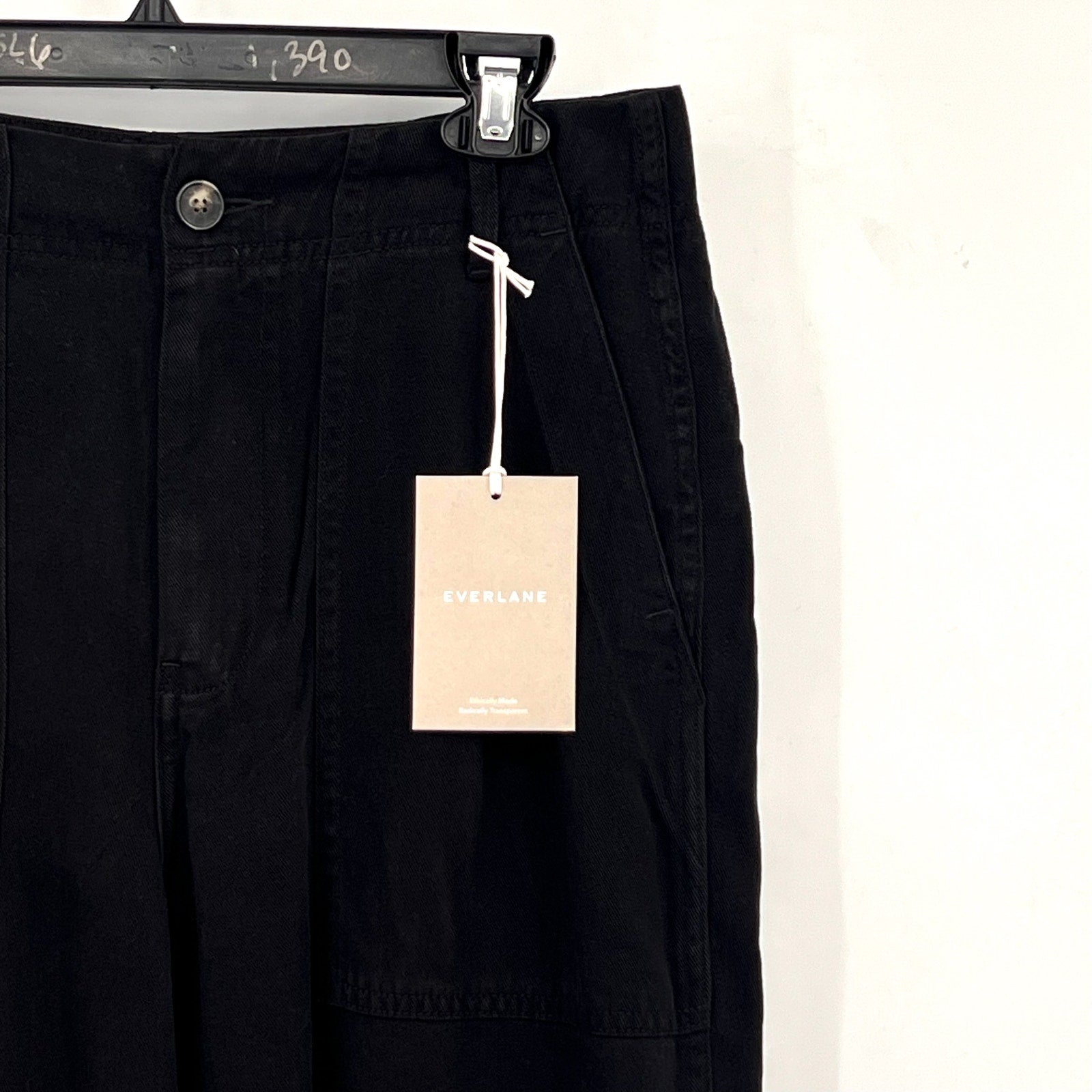 EVERLANE Women's The Utility Pant Size 6 Black Buttersoft Tapered Leg NWT
