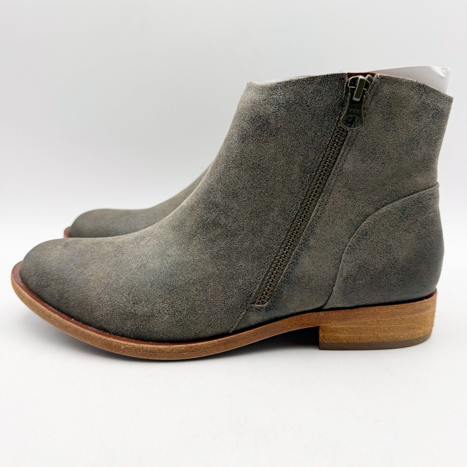 Kork-Ease Womens Riley Ankle Boots Size 7.5 Grey Taupe Leather Booties NIB