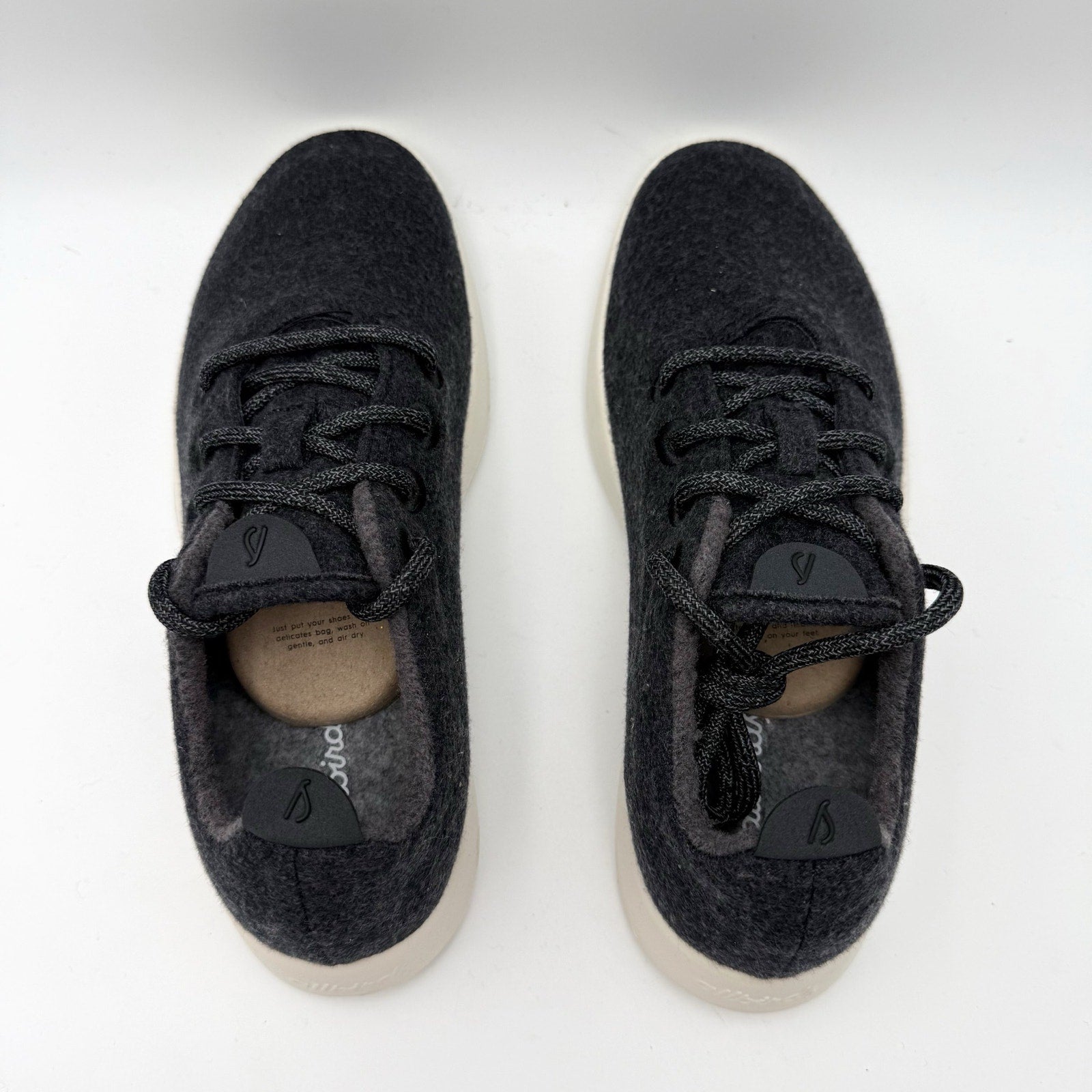 AllBirds Mens Wool Runner Casual Sneakers US 8 EU 40.5 Black Cream Athletic NIB