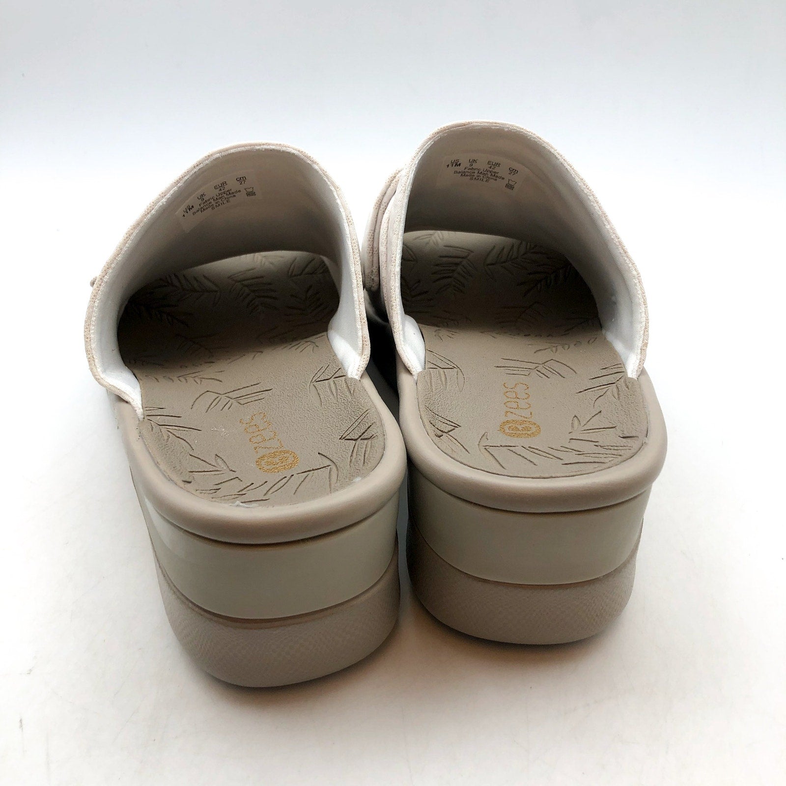 BZEES Womens Smile Comfort Wedge Slide Sandals 6 WIDE Cream Cheetah Fabric NIB