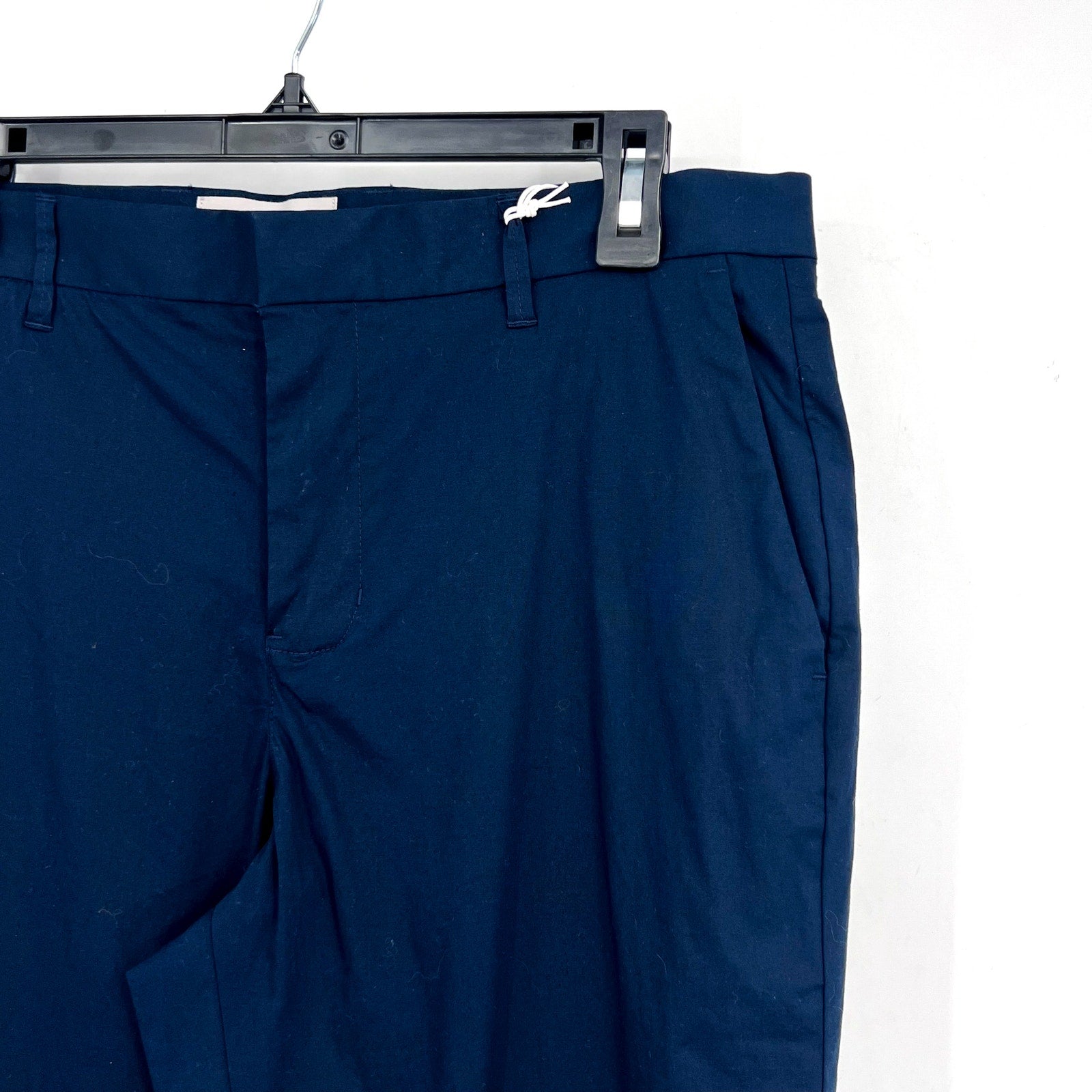 EVERLANE Men's The Athletic Fit Air Chino Pants 31x30 Navy Blue Flat Front NWT