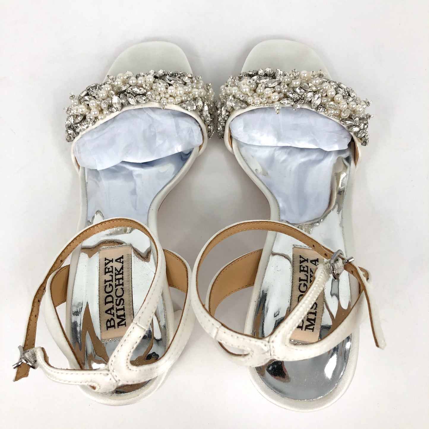BADGLEY MISCHKA Clara Embellished Evening Sandals US 9.5 White Bridal Heel NIB