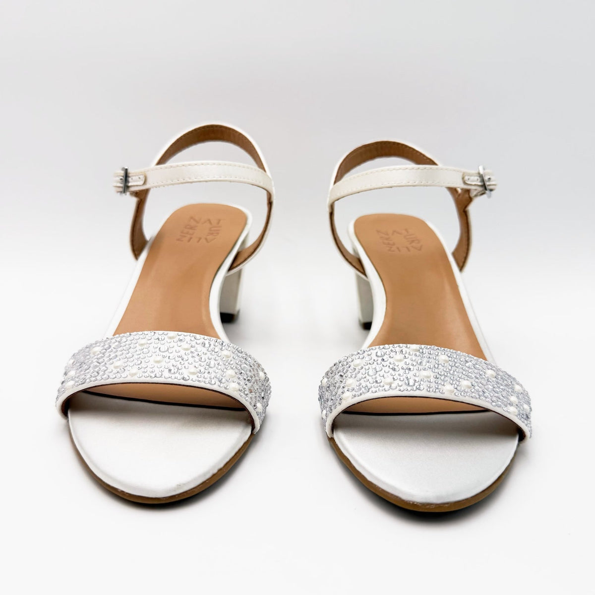 Naturalizer Womens Bristol Heeled Sandals Size 7 Pearl White Satin NWOB