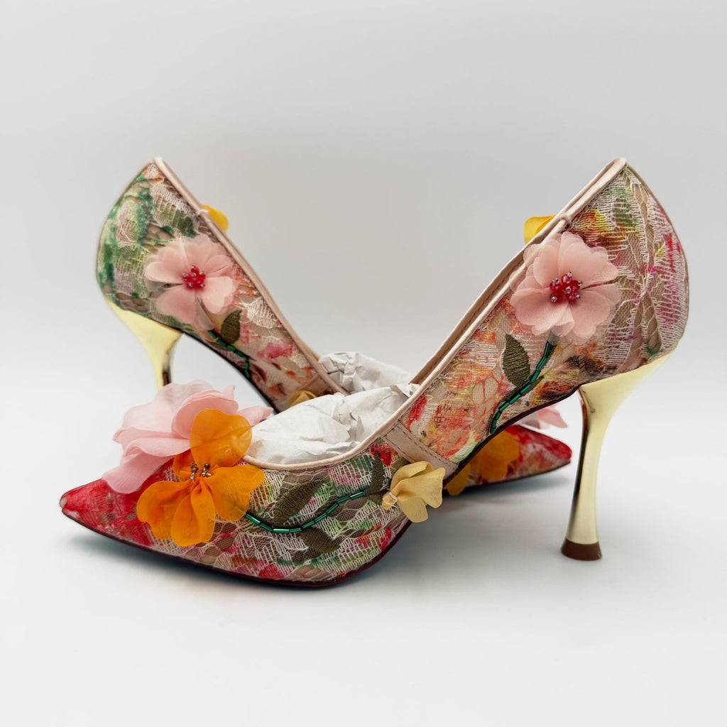 Betsey Johnson Womens Kaley Flower Pumps Size 6 Pink Nude Floral NWOB