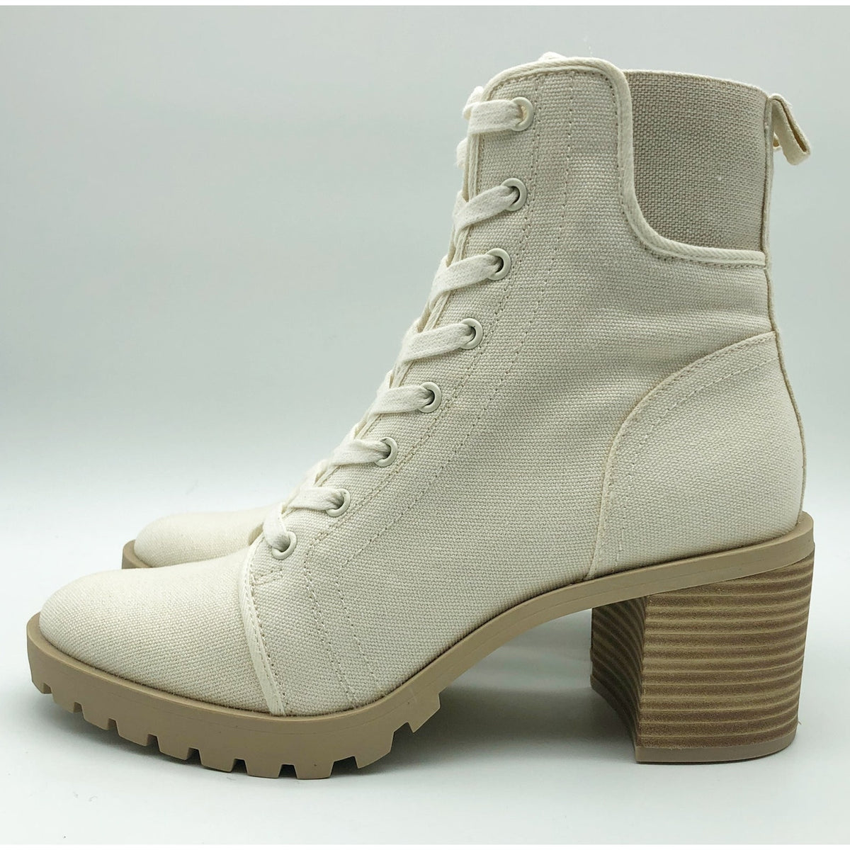 Dolce Vita Womens Combat Boots Size 7 Stacked Heel Off White Canvas NWOB