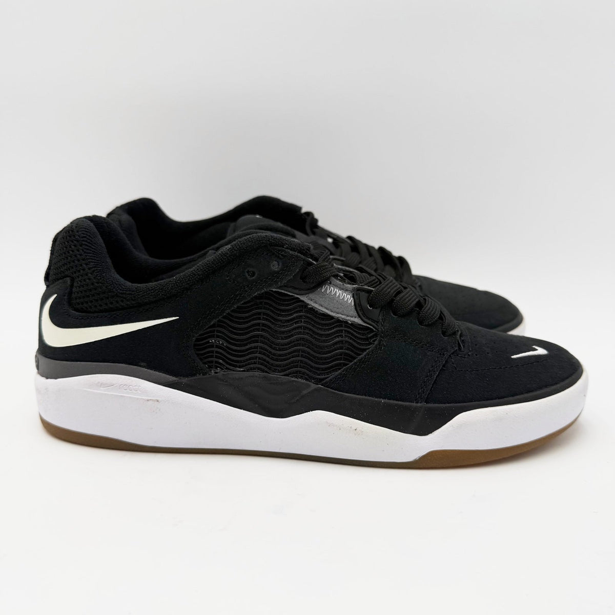 Nike SB Ishod Wair Skate Shoes MENS 6 WOMENS 7.5 Black White Sneakers NWOB
