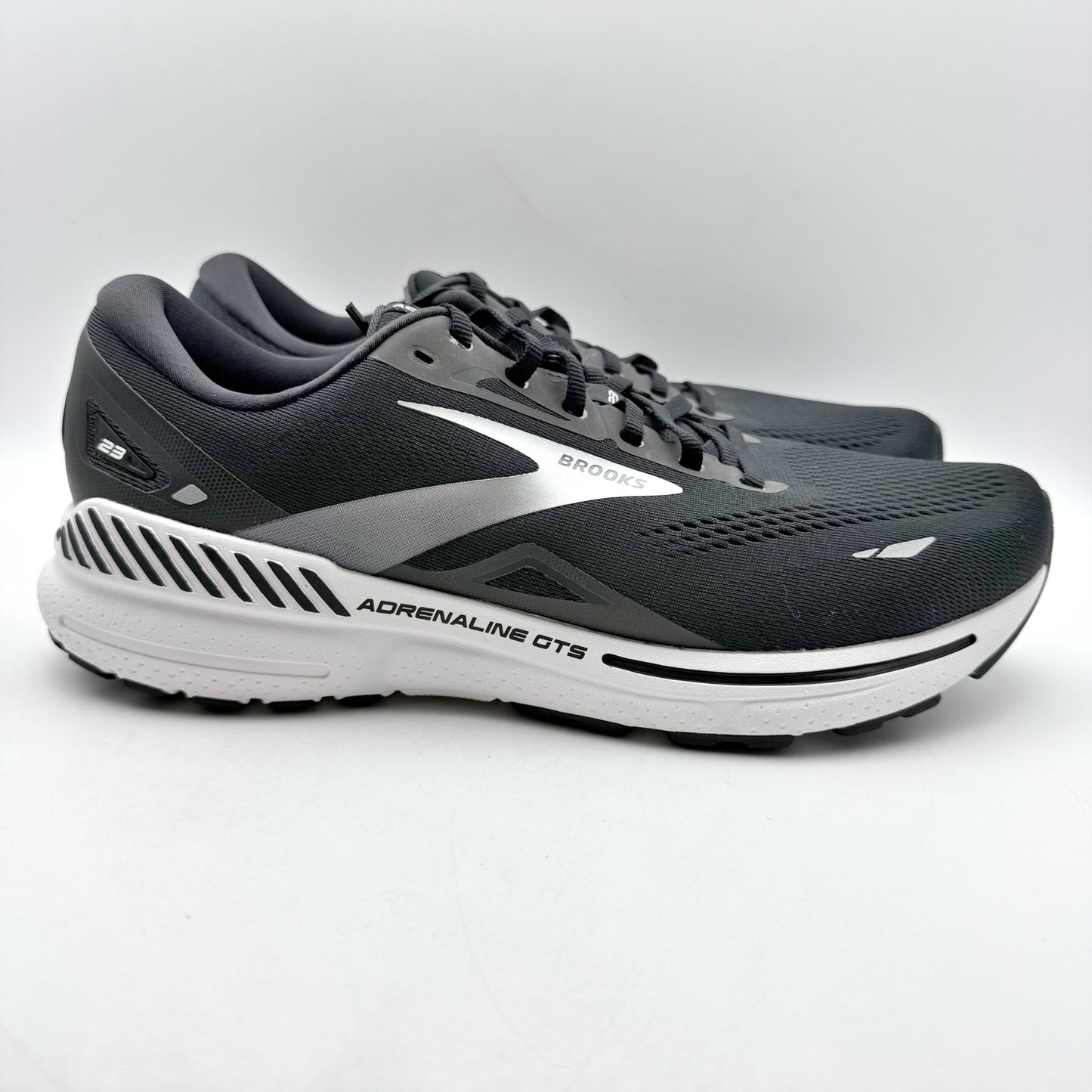 Brooks Mens Adrenaline GTS 23 Running Sneakers US 11.5 Wide Black White NIB