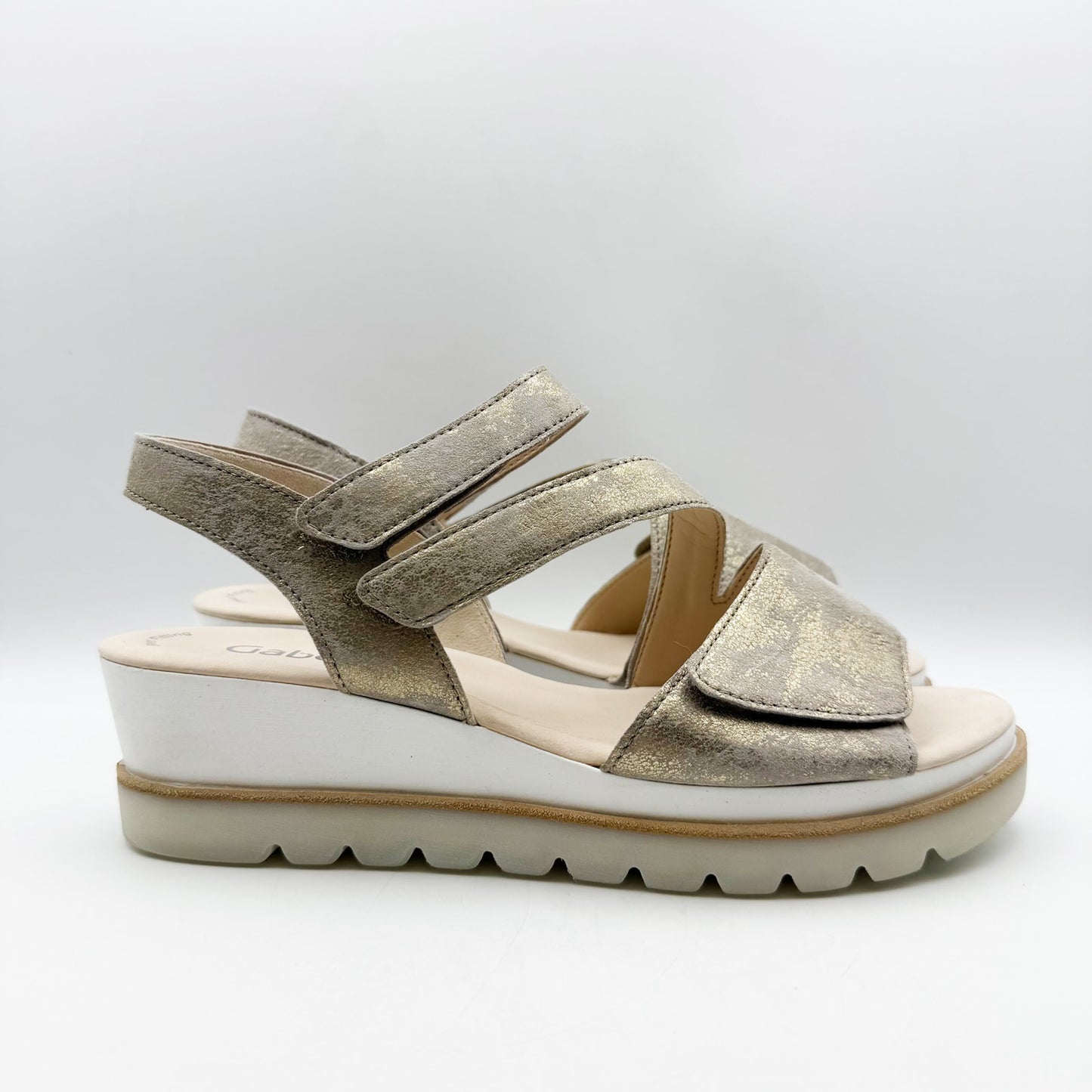 Gabor Womens 24.640 Wedge Sandals US 10 UK 7.5 Gold Metallic Leather NIB