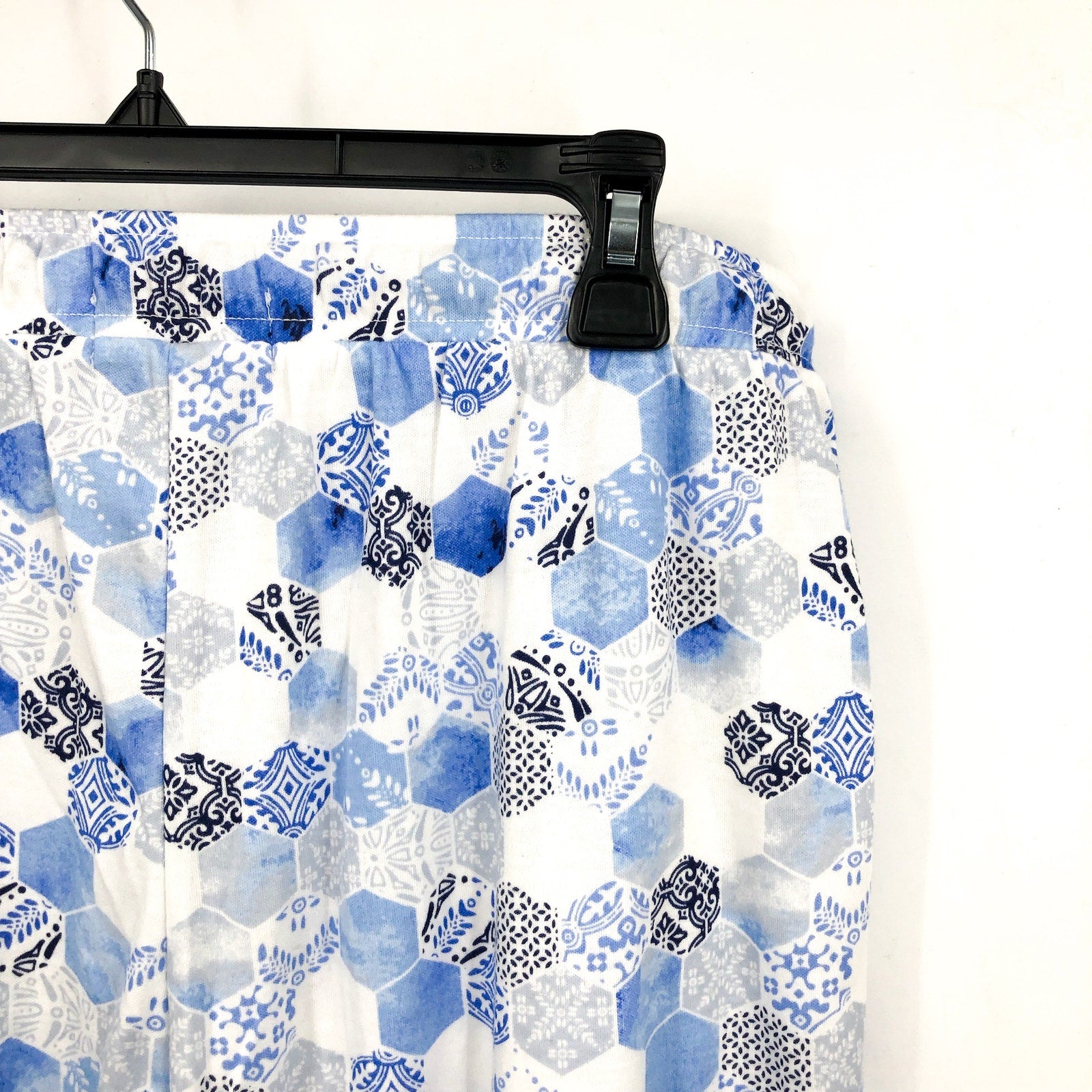 KAREN NEUBURGER Women's Crop Pajama Pants Large White Blue Mosaic NWT