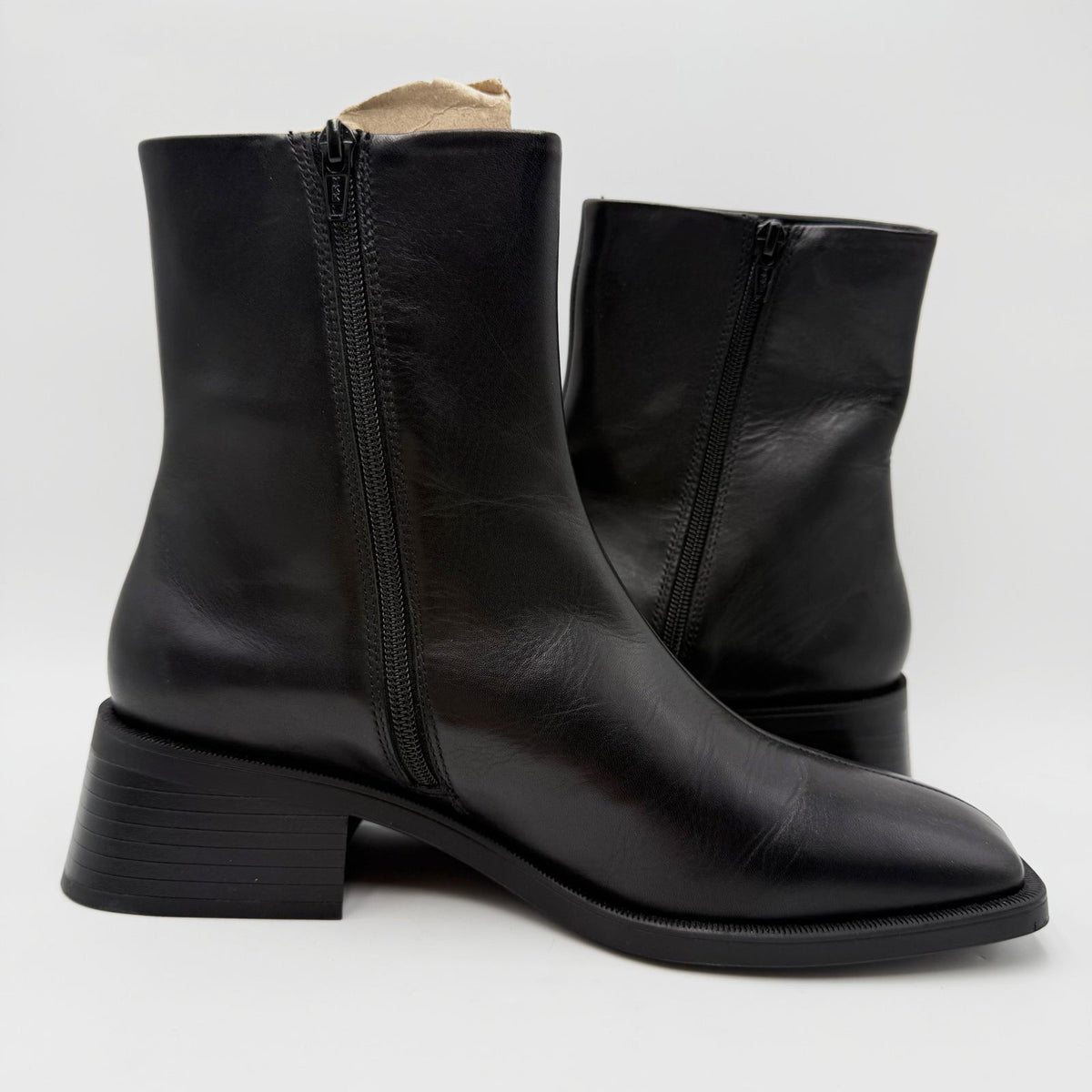 Vagabond Shoemakers Womens Blanca Ankle Boots Size 10 EU 41 Black Leather NIB