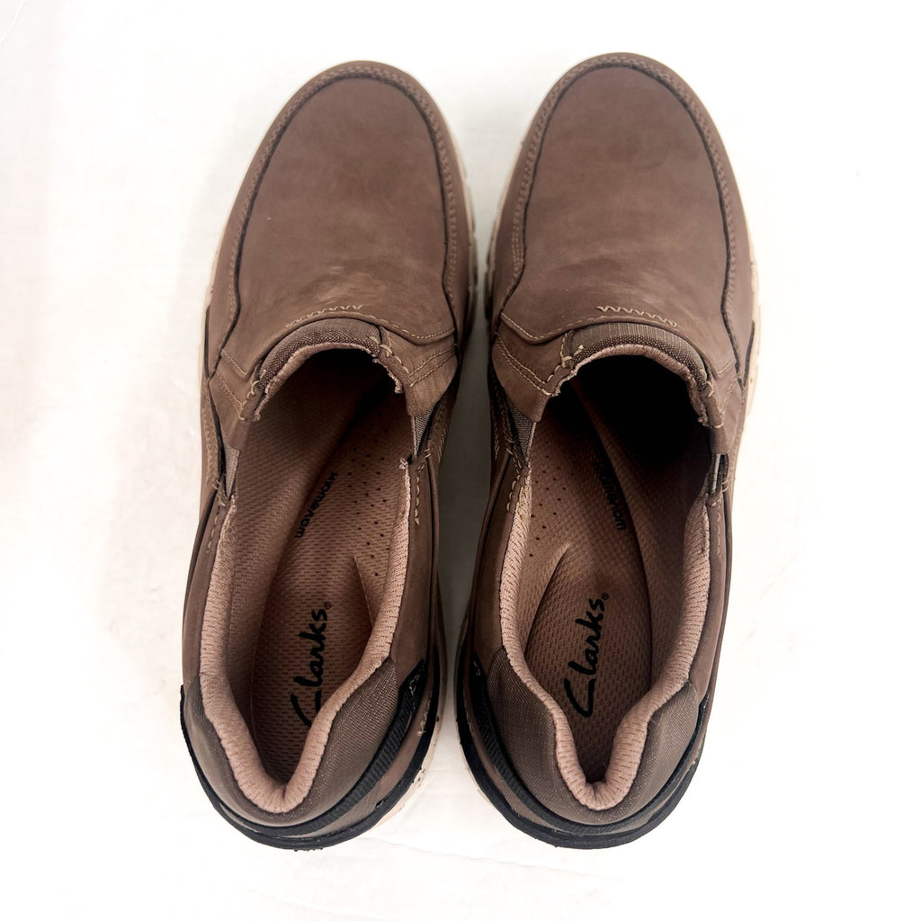 CLARKS Women's Wave Plateau Comfort Shoes Size 6.5M Tan Taupe Nubuck Slip On NIB