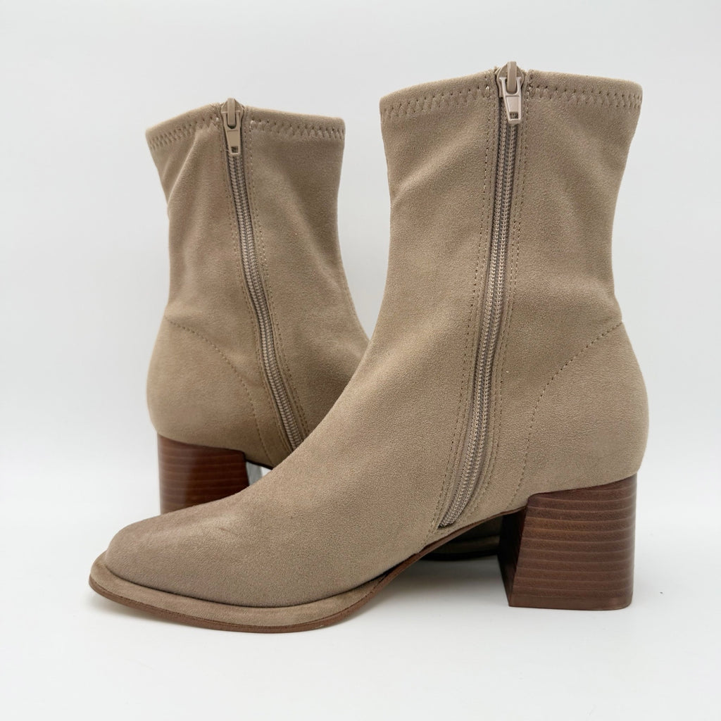 Steve Madden Womens Pammy Heel Ankle Booties Size 6 Taupe Tan Suede NIB
