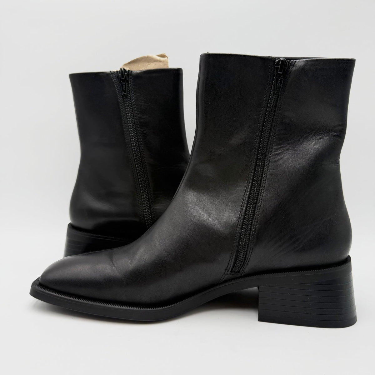 Vagabond Shoemakers Womens Blanca Ankle Boots Size 10 EU 41 Black Leather NIB