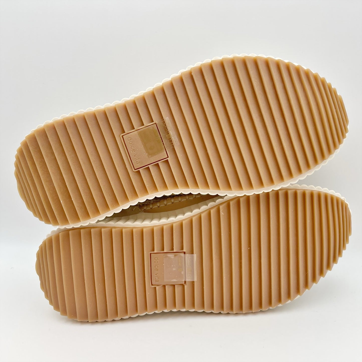 Dolce Vita Women's Dolen Leather Sneaker Size 7 Ivory Tan Lace-Up Closure NIB