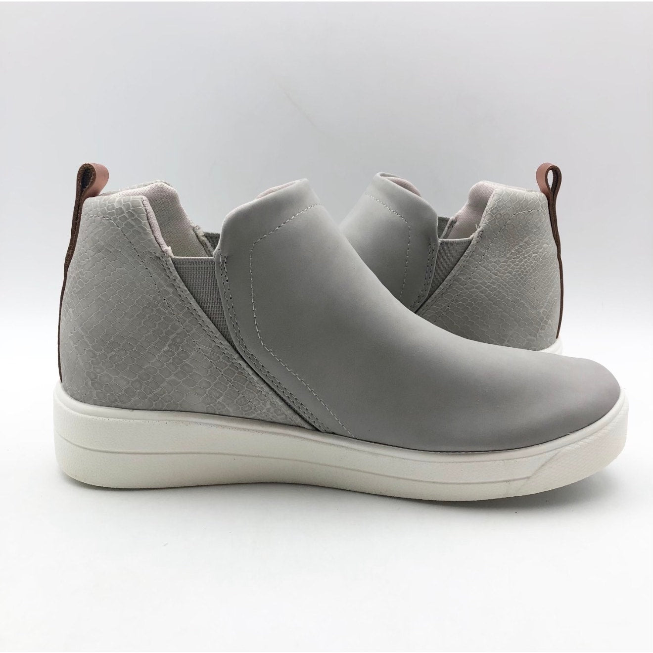 Ryka Womens Vera Wedge Casual Sneakers US 6 M EU 36 Grey Knit NIB