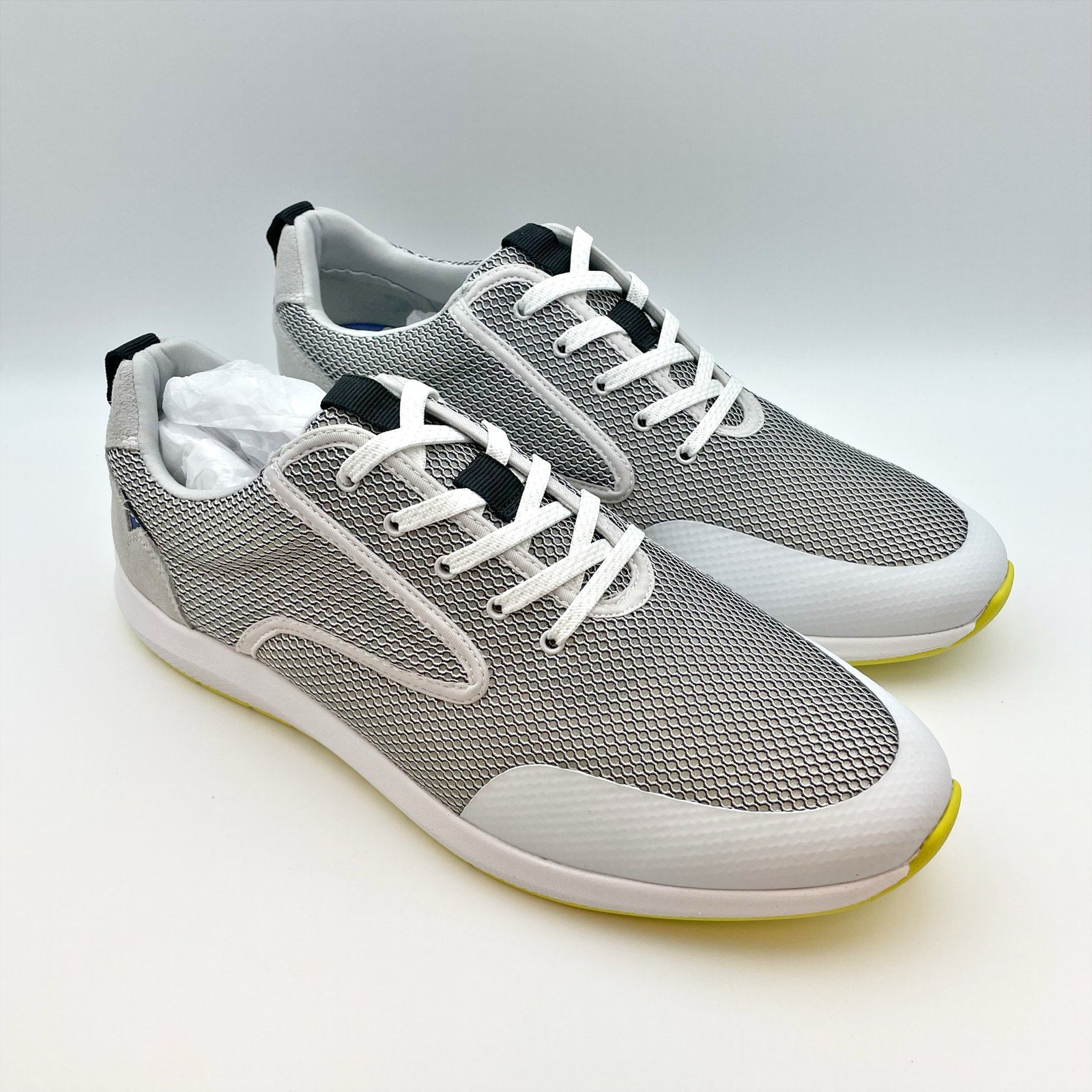Vince Camuto Mens Emmitt Mesh Sneaker US 9 M EU 42 White Lace-Up Closure NIB