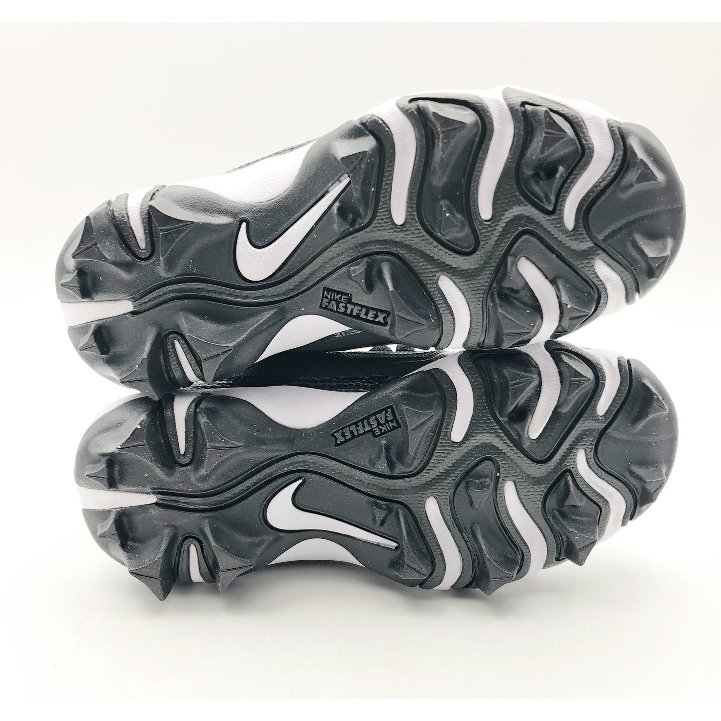 Nike Boys' Alpha Menace 4 Shark Football Cleats Size 10K Black Grey White NWOB