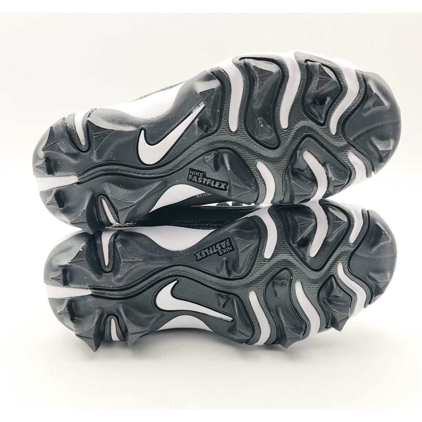 Nike Boys' Alpha Menace 4 Shark Football Cleats Size 10 Black Grey White NWOB