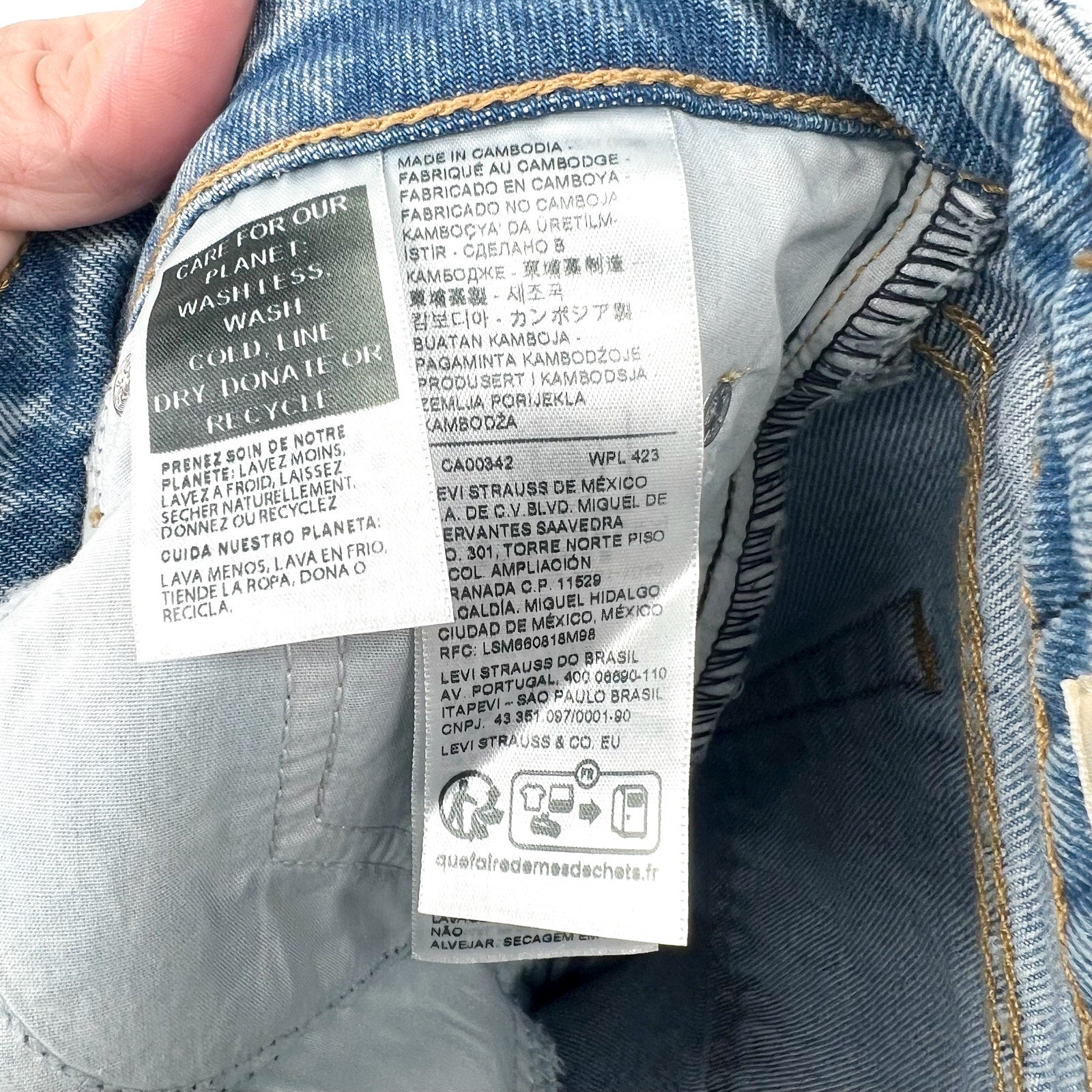 LEVI'S Womens Low Loose Straight Jeans 25x32 Size 0 Light Blue A5566-0001 NWT