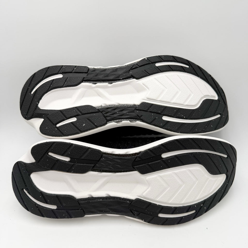 Rabbit Mens Dream Chaser Running Shoes Size 10.5 Black White Athletic NIB