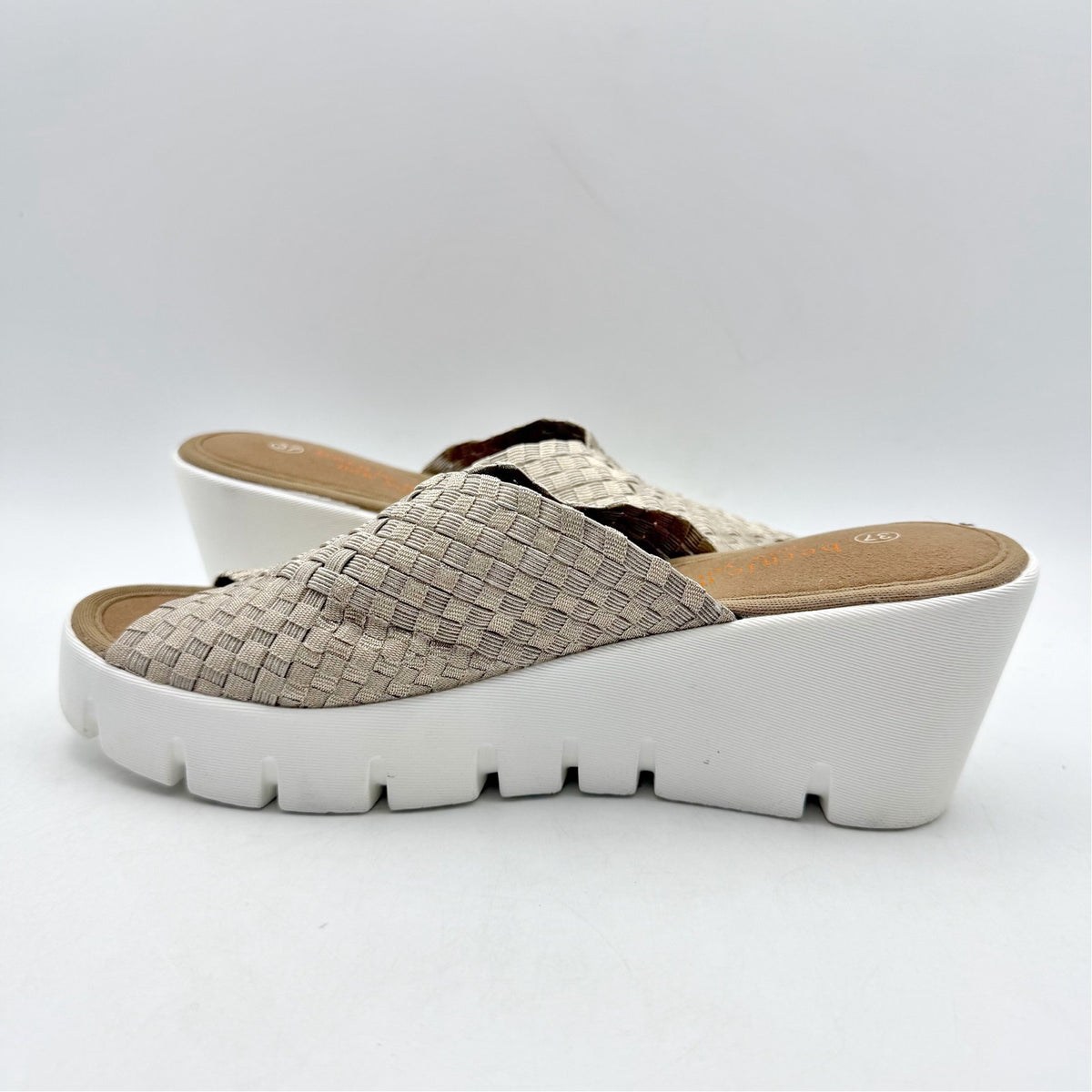 Bernie Mev Womens Venti Summer Wedge Sandals EU 37 Size 6 Light Gold NWOB