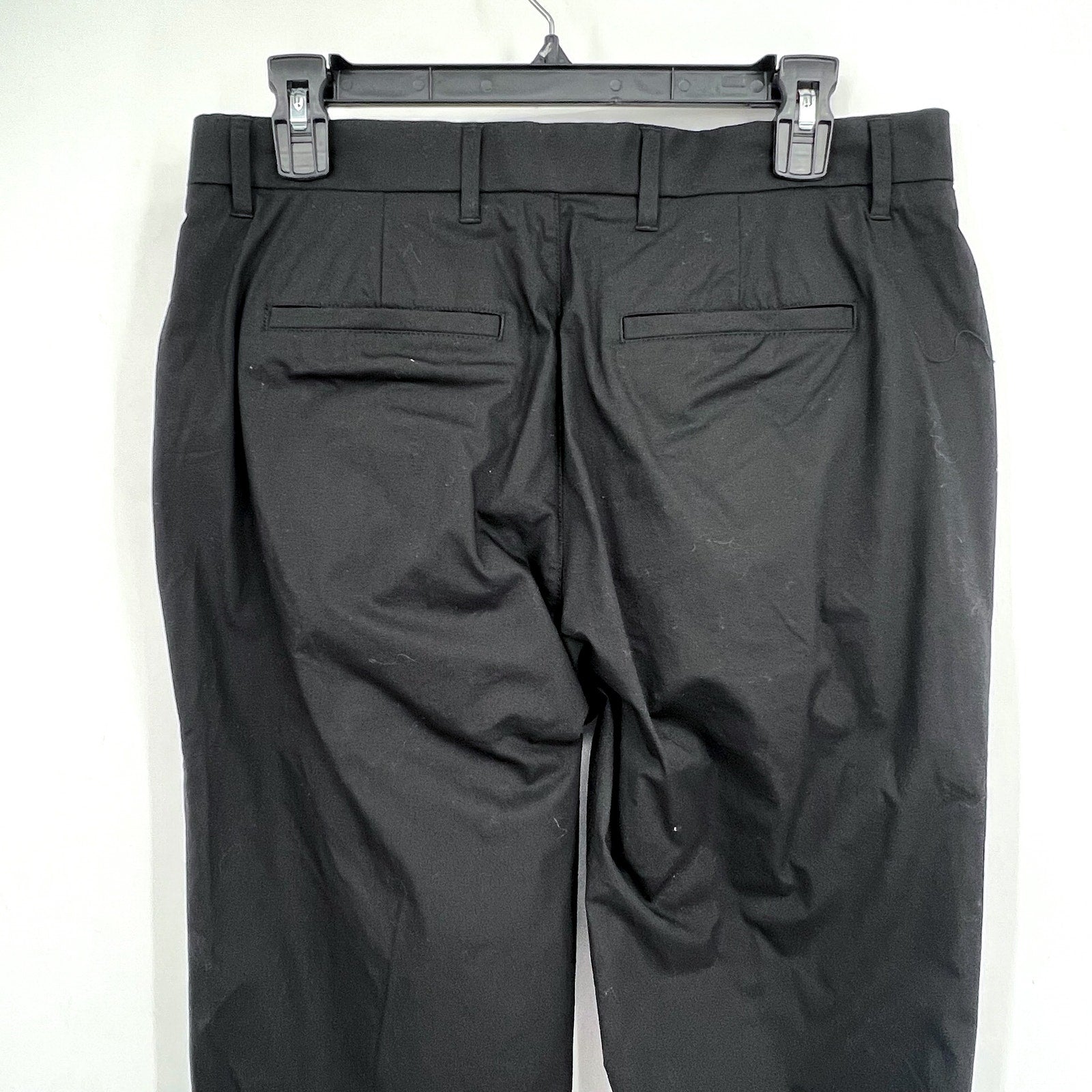 EVERLANE Men's The Athletic Fit Air Chino Pants 28x30 Black Flat Front NWT
