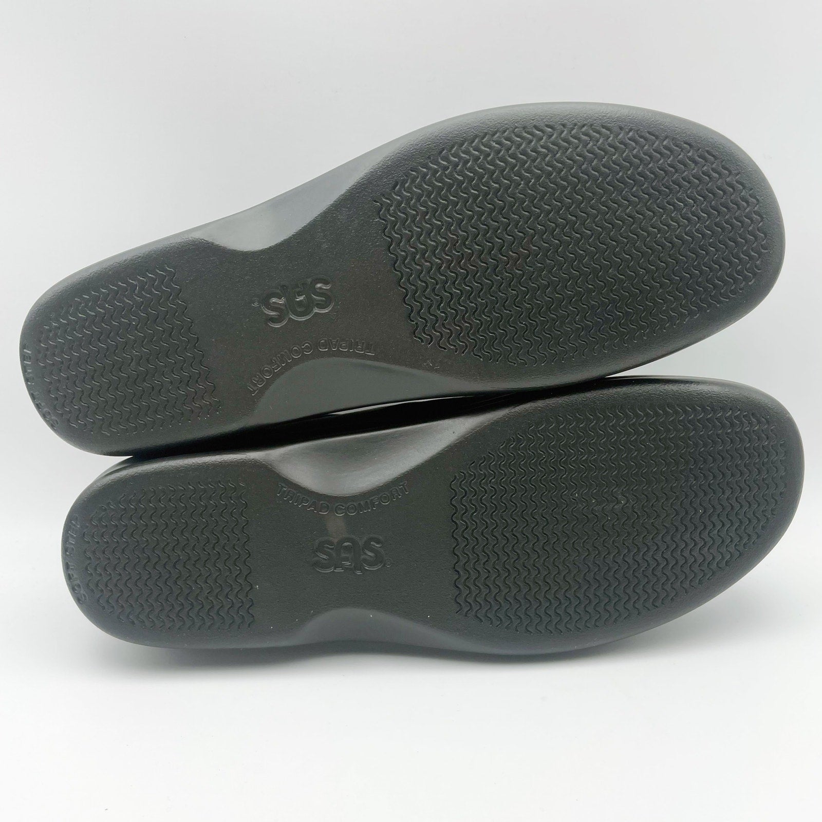 SAS Womens Viva Slip On Comfort Loafers US 10.5 M Black Leather Casual Shoes NIB