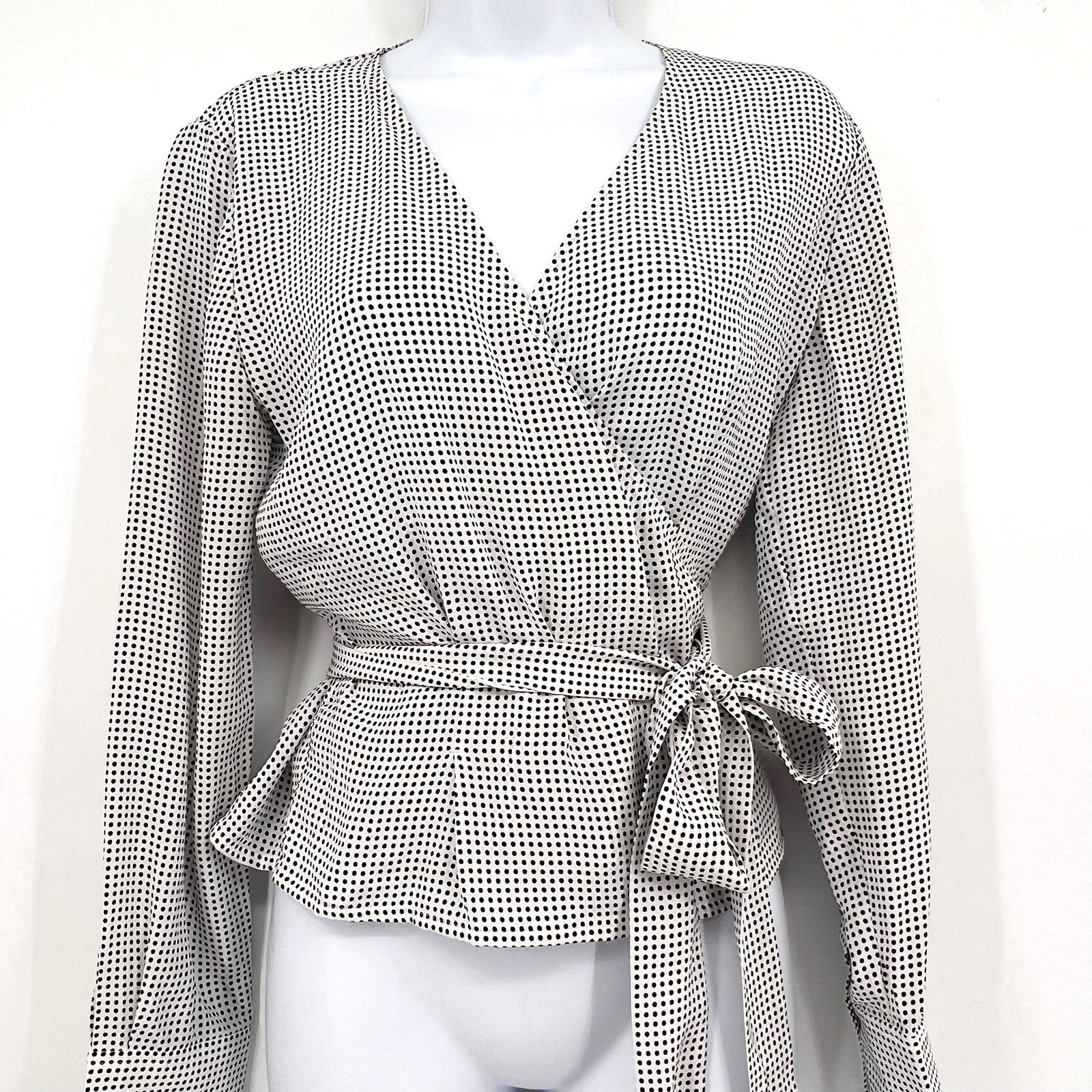EQUIPMENT Women's Cenna Wrap Blouse Medium White Black Polka Dot Silk NWT