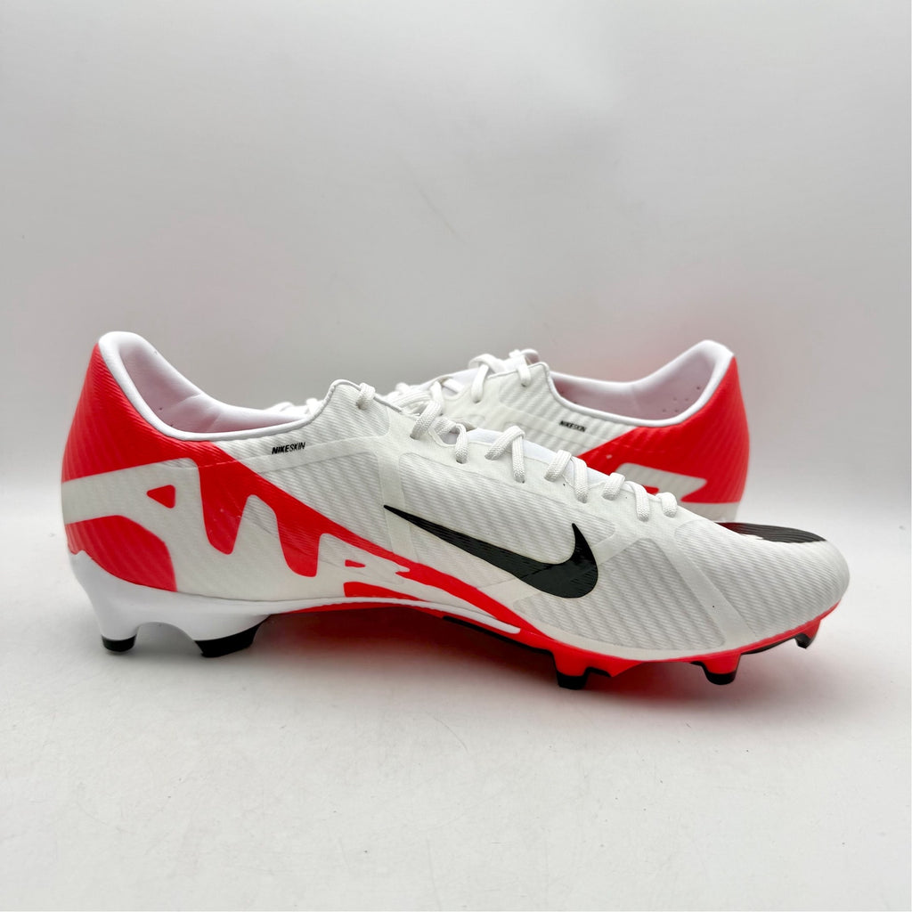 Nike Mens Zoom Vapor 15 Academy MG Soccer Cleats US 11.5 White Red DJ5631 NWOB