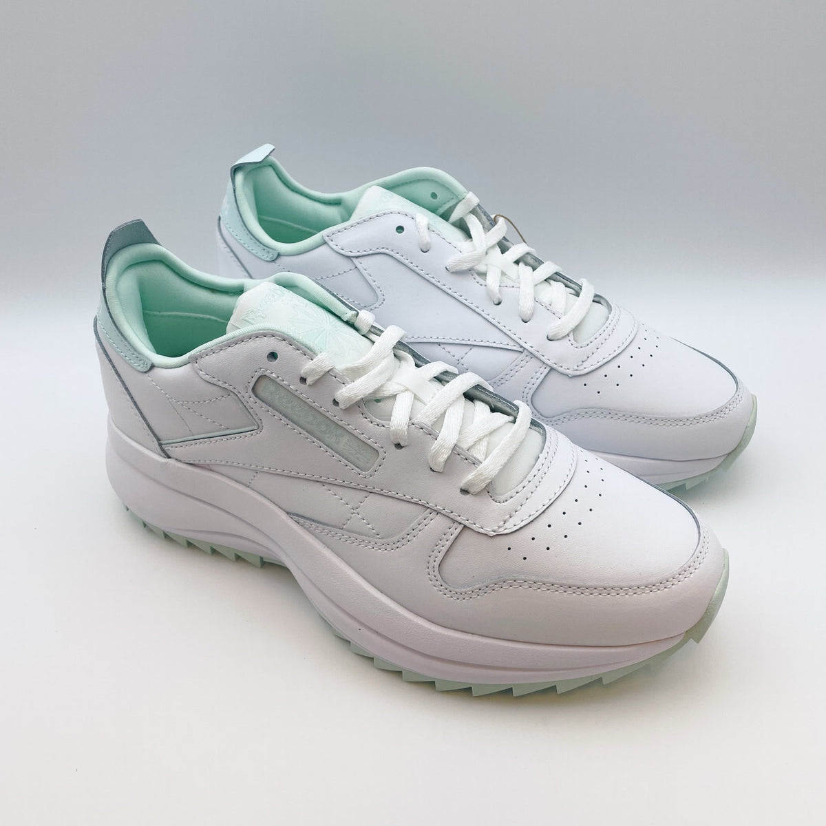 Reebok Women Classic SP Extra Casual Sneaker Size 8 White Mist Leather NIB