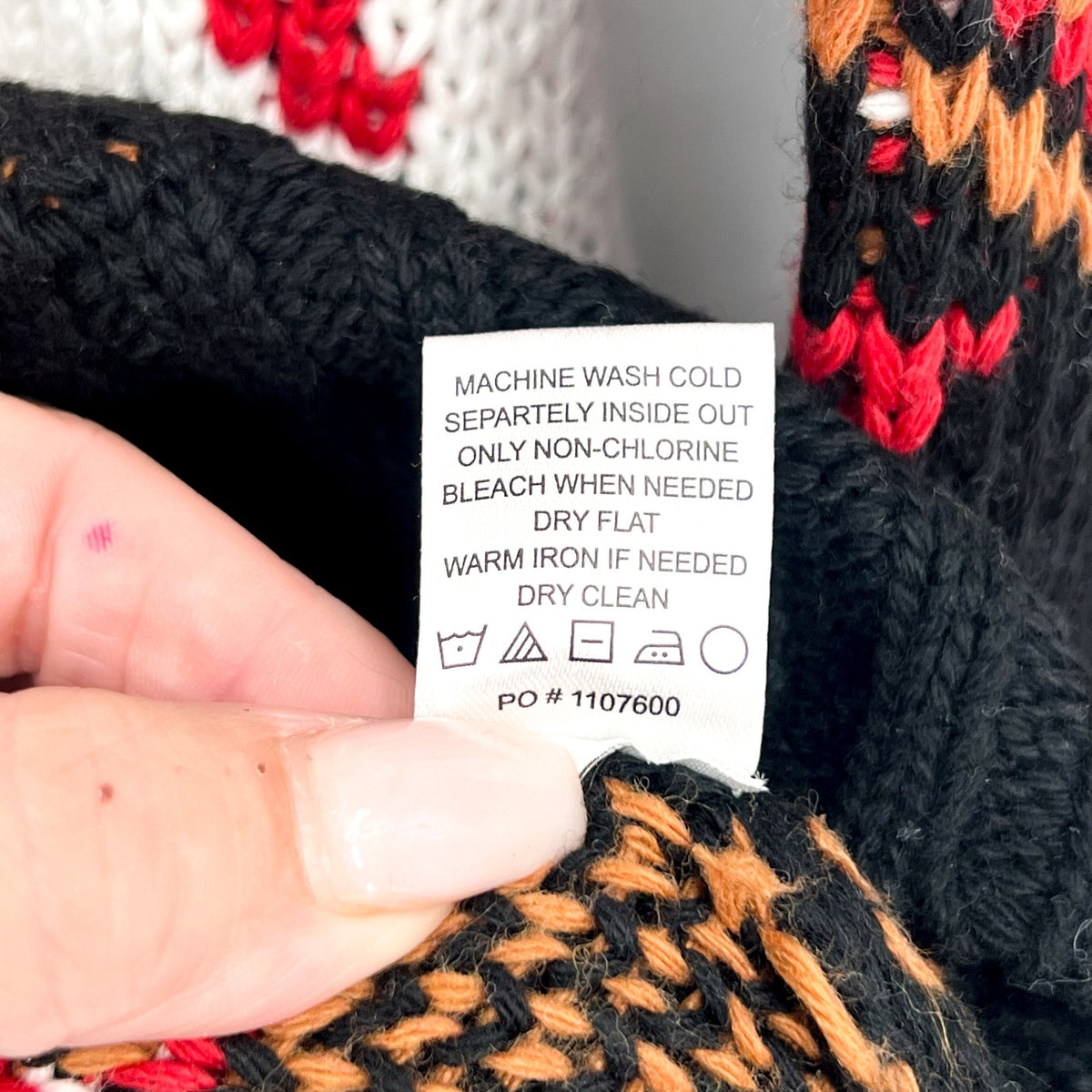 SHOW ME YOUR MUMU Women's Ski in Sweater Medium Black White Red Knit NWT