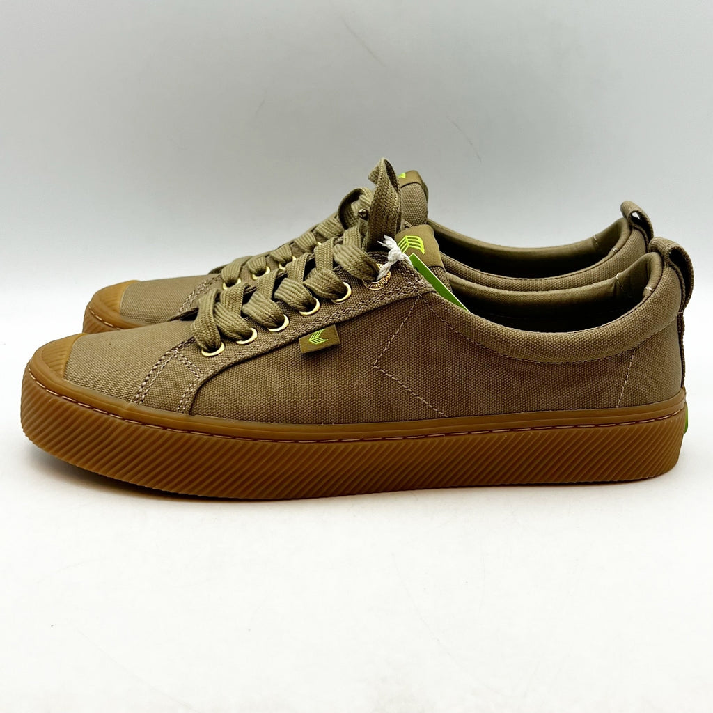 Cariuma OCA Low Canvas Sneaker Womens 9.5 Mens 8 Brown Burnt Sand Gum NIB