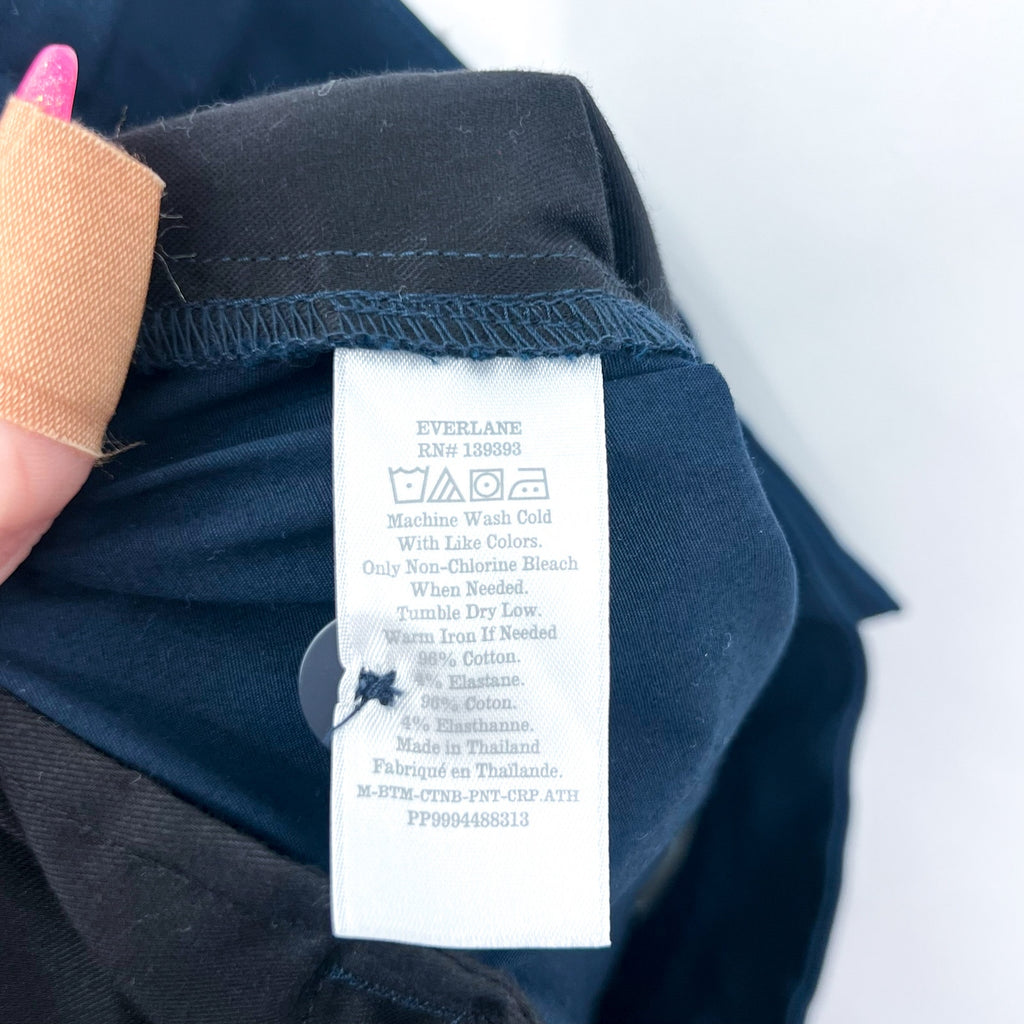 EVERLANE Men's The Athletic Fit Air Chino Pants 31x30 Navy Blue Flat Front NWT