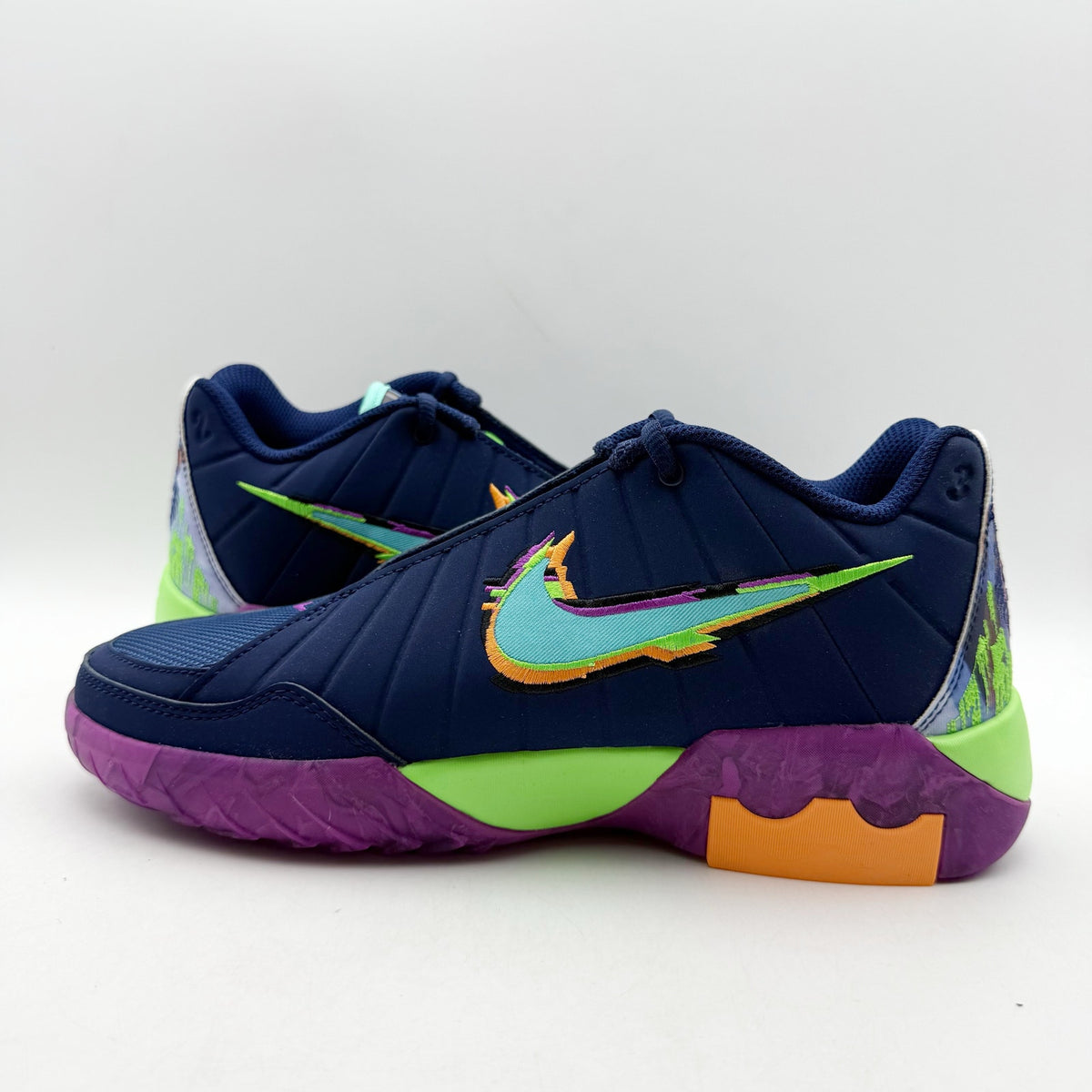 NIKE Kids Lebron Witness lx Kc Sneakers US 7 Youth EU 40 Blue Muulticolor NIB