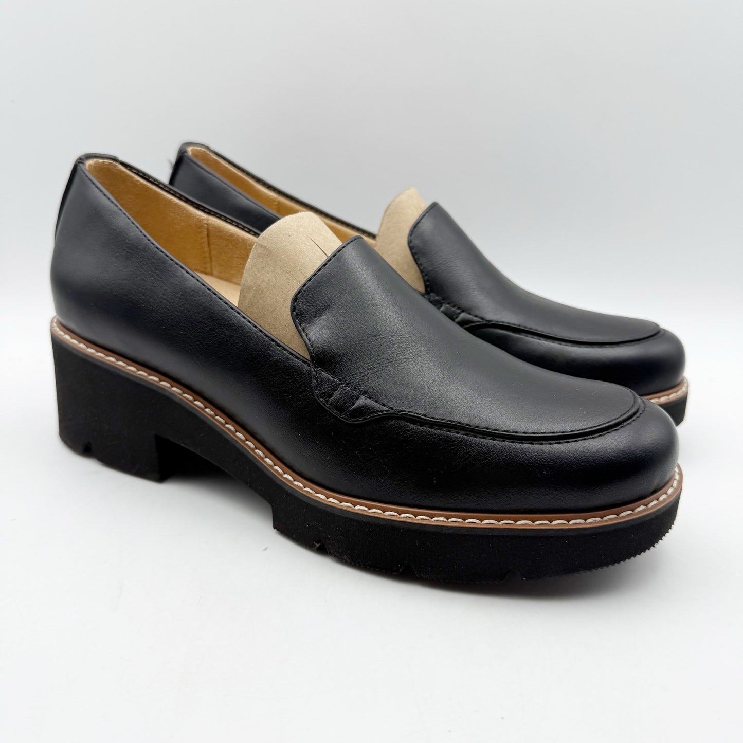 Naturalizer Womens Cabaret Lug Sole Loafers US 8.5 M EU 39 Black Slip On NIB