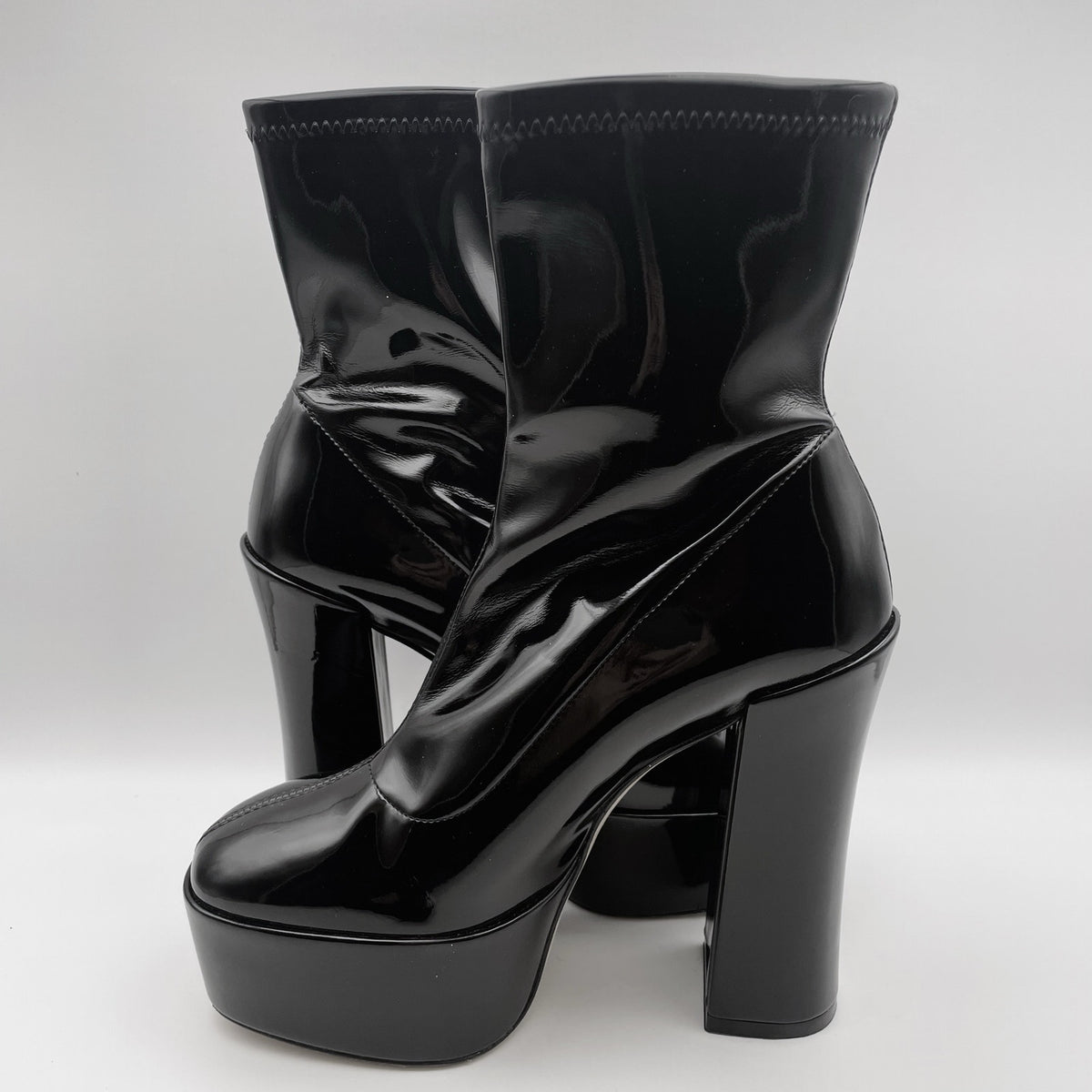 Stuart Weitzman Women's Skyhigh 145 Platform Bootie Size 10 Black