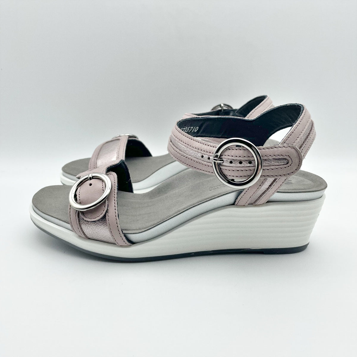 SAS Womens Seight Wedge Sandals Size 7.5 WW Purple Silver Leather NIB