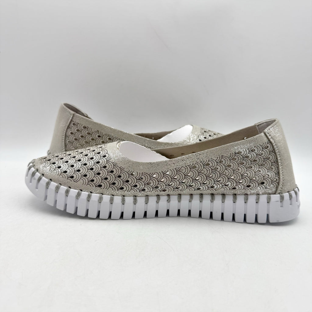 ILSE JACOBSEN Womens Tulip 0026 Ballet Flats EU 37 US 6 Silver Glitter NWOB