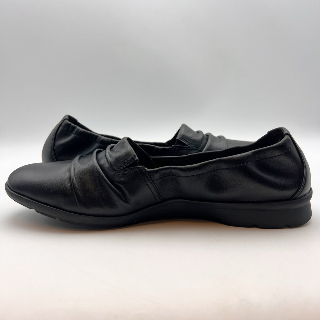 Clarks Womens Jenette Ruby Flats Size 9 M EU 40 Black Leather Slip-On NIB