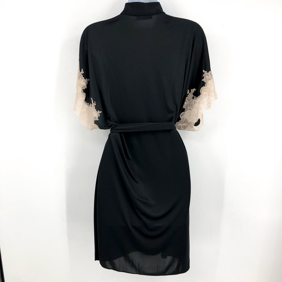 NATORI Women's Enchant Lace Trim Robe Small Black Short Sleeve Tie Waist NWT