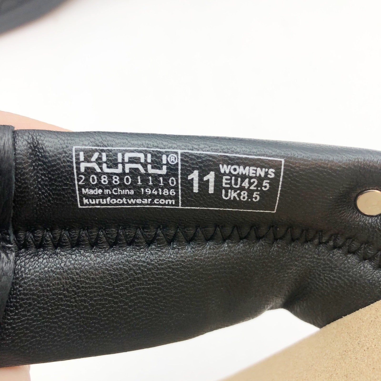 Kuru Womens CODA SUVI Flip Flop Sandals Size 11 Jet Black Leather NIB