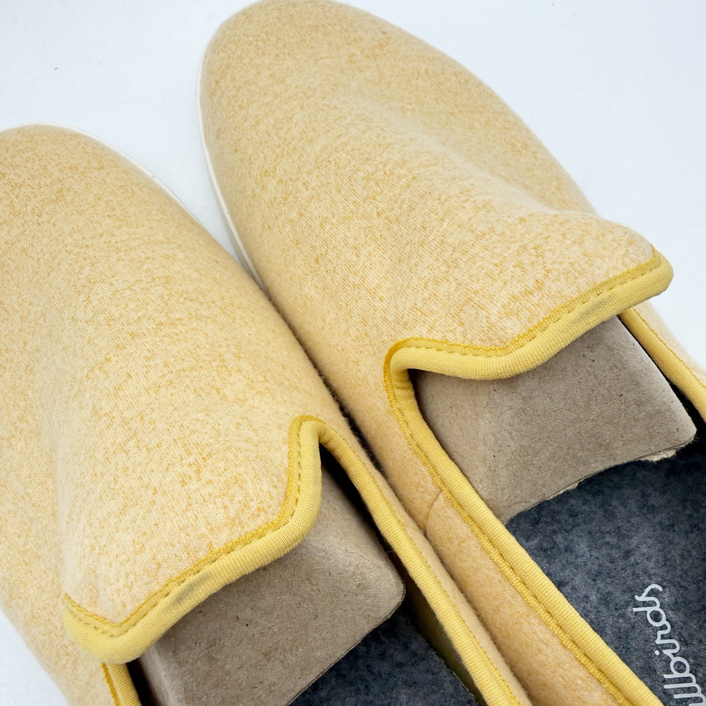 AllBirds Mens Wool Lounger Casual Sneakers Size 9 EU 41-42 Yellow Slip On NIB