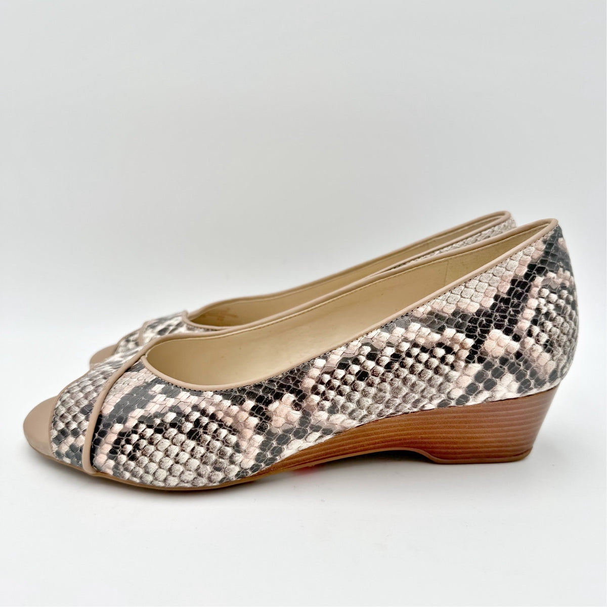 Cole Haan Womens Go-To Wedge Sandals Size 7 B Brown Snakeskin Leather NIB