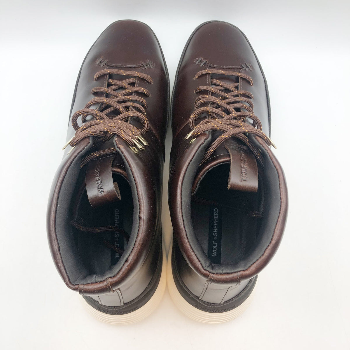 T4381. Wolf & Shepherd- MENS 9.5- Crossover Hiker WTZ Boots Maple Brown Leather NIB