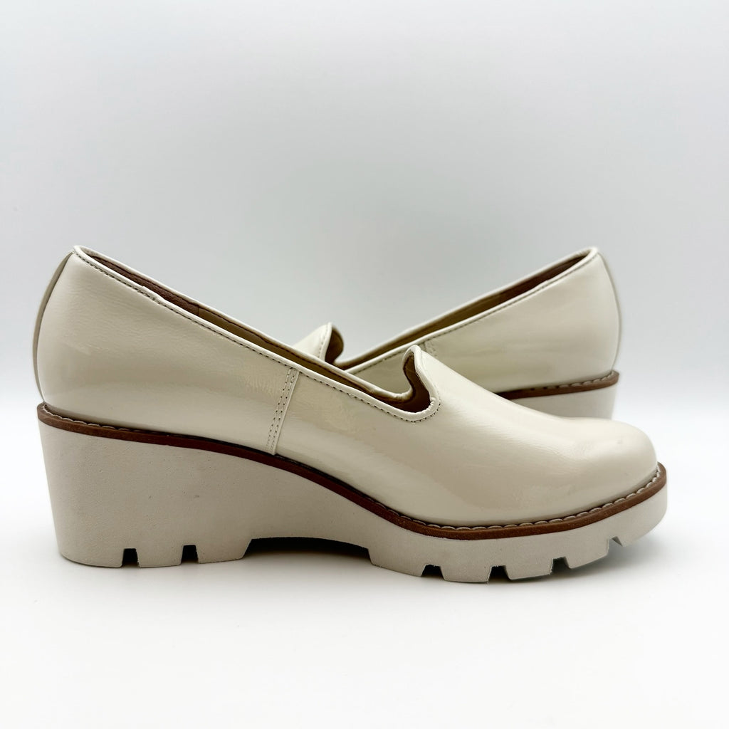 Vionic Women's Willa Wedge Slip on Shoes Size 9.5 WIDE Cream Patent Leather NIB