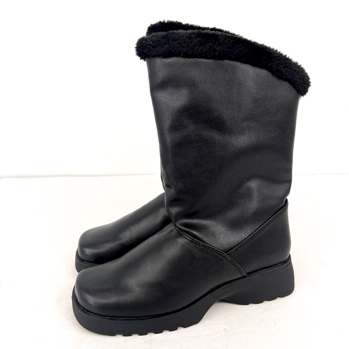 TUNDRA Women's Avery Short Snow Boots Size 6M Black Waterproof Faux Fur NIB